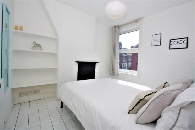 Cosy 2 Bedroom Victorian Townhouse In The Town Centre Bury St. Edmunds Kültér fotó