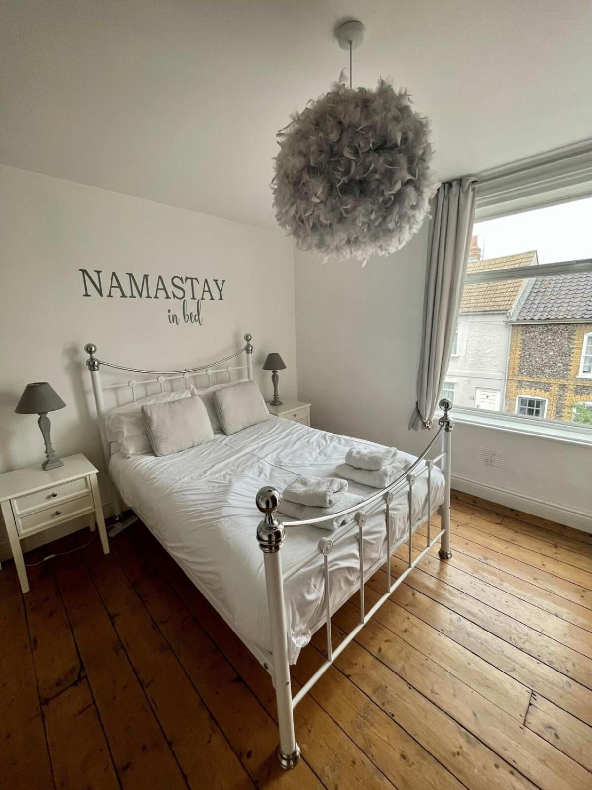 Cosy 2 Bedroom Victorian Townhouse In The Town Centre Bury St. Edmunds Kültér fotó